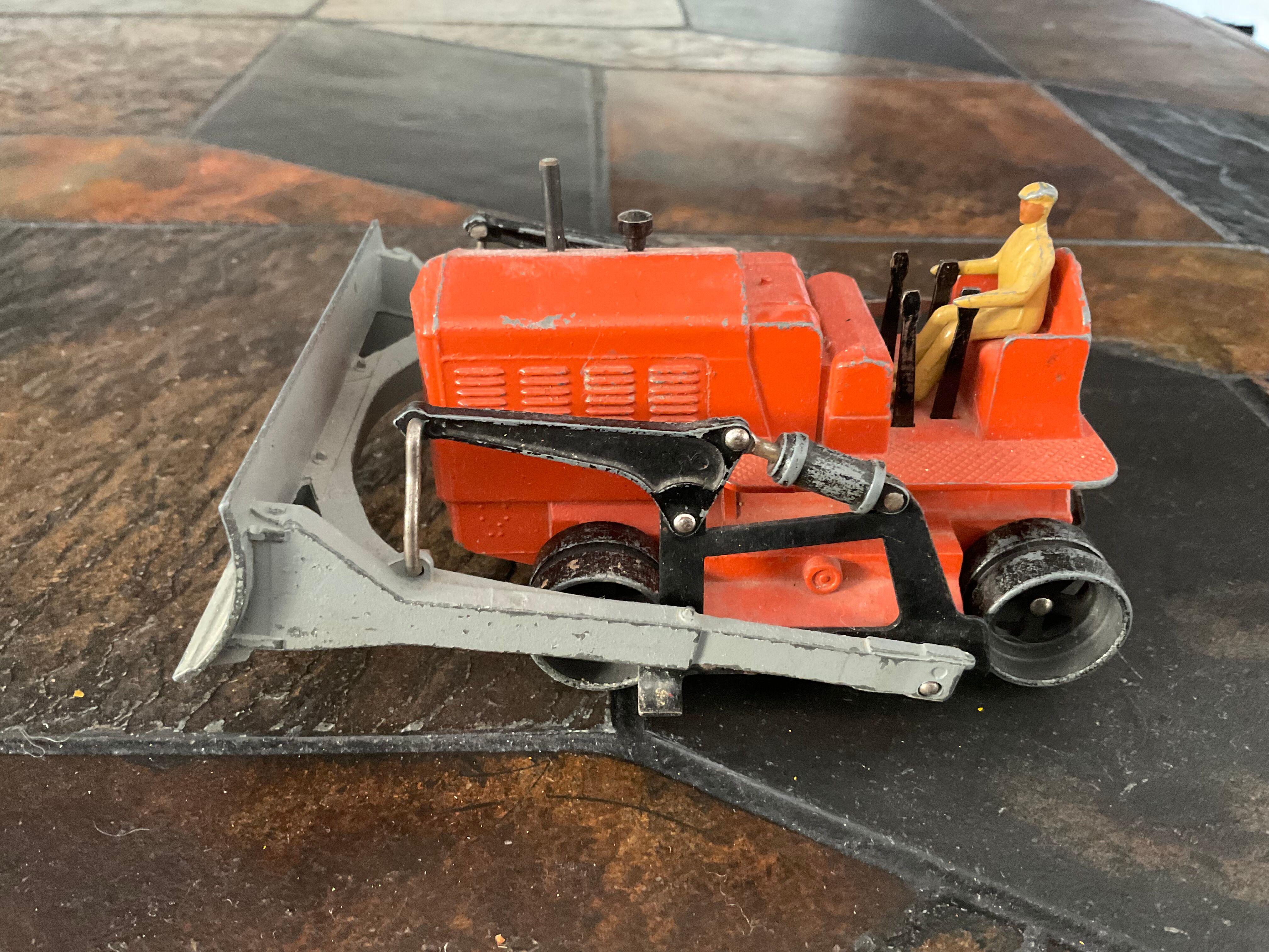 Bulldozer «  blawknox » 885 dinkysupertoys