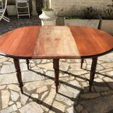 Round table 6 feet with solid mahogany extensions