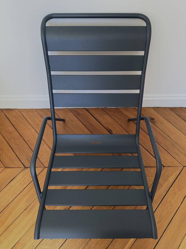 Fauteuil bas d'extérieur modèle Monceau édition Fermob