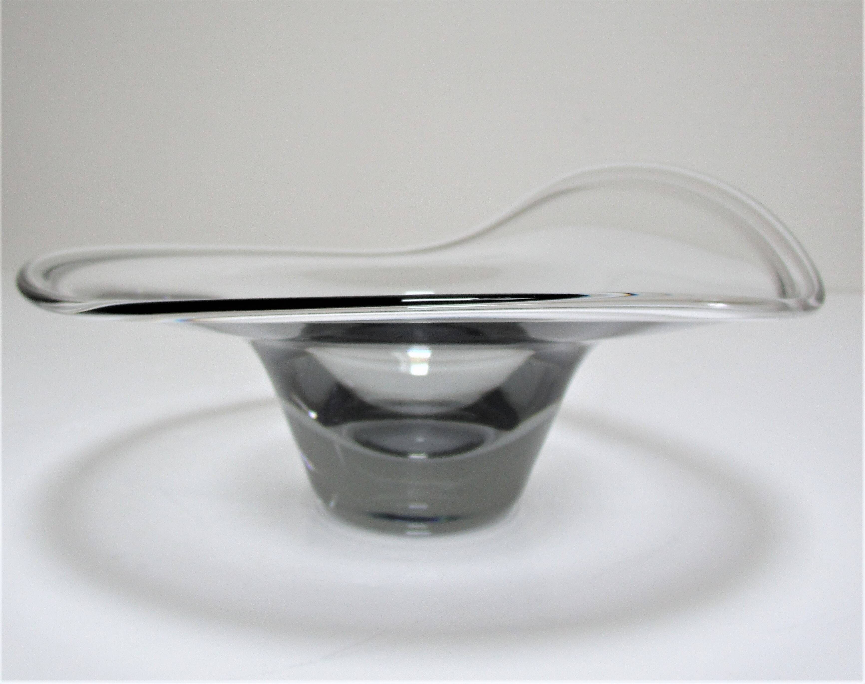 glass bowl vicke lindstrand kosta design stamped