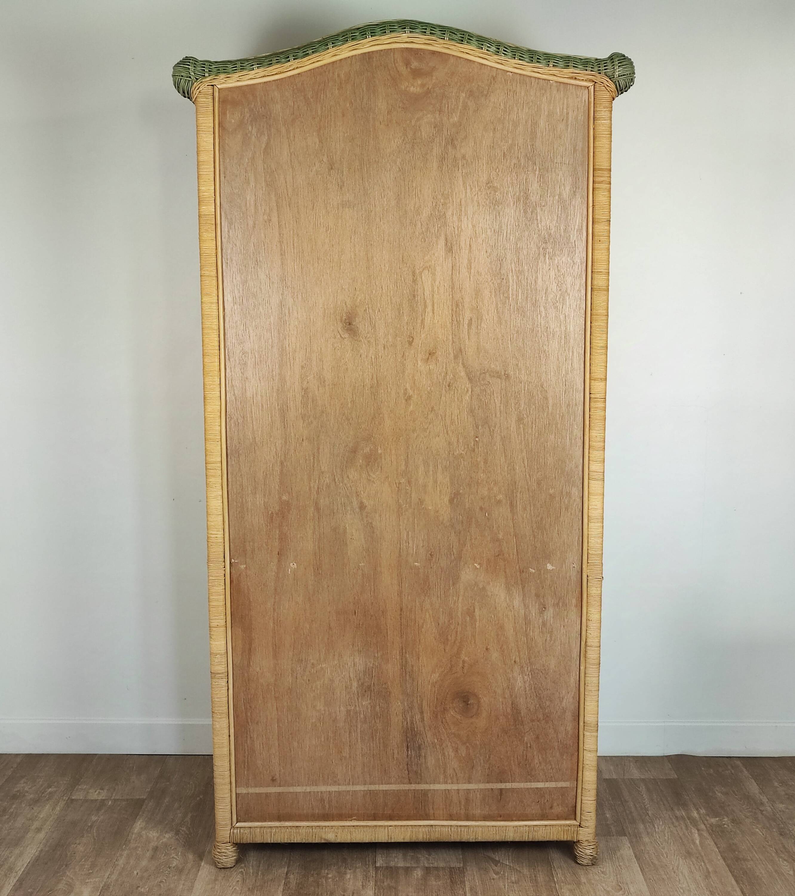 Armoire en rotin