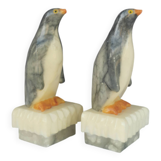 Paire de serre livres "pingouins" en albâtre