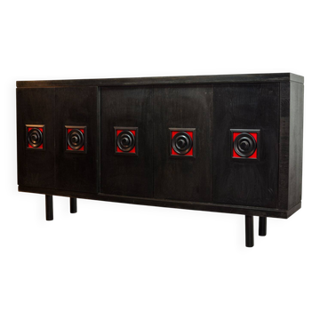 Grand buffet haut brutaliste noir avec accents rouges, Belgique, années 60