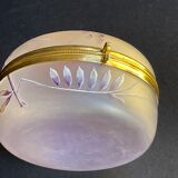 Enamelled candy maker