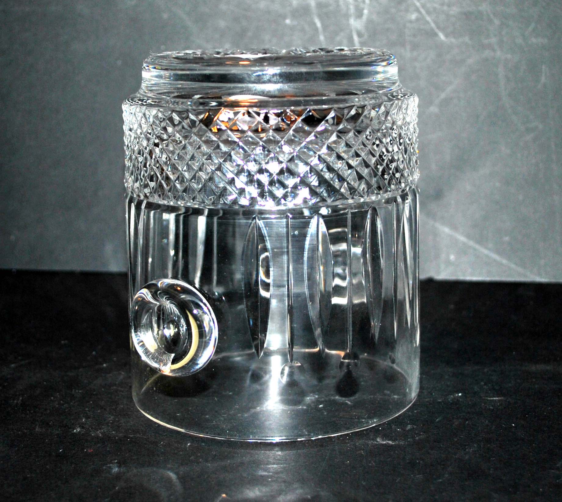 Vintage crystal moulded and cut ice bucket