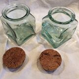 2 jars vintage