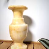 Marble onyx candle holder