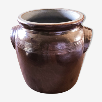 Sandstone pot