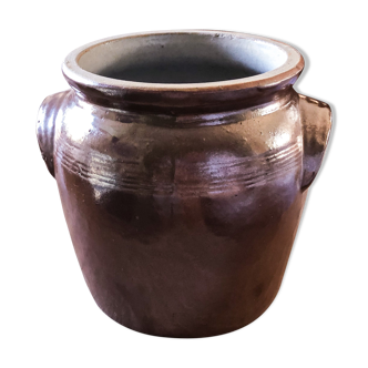 Sandstone pot