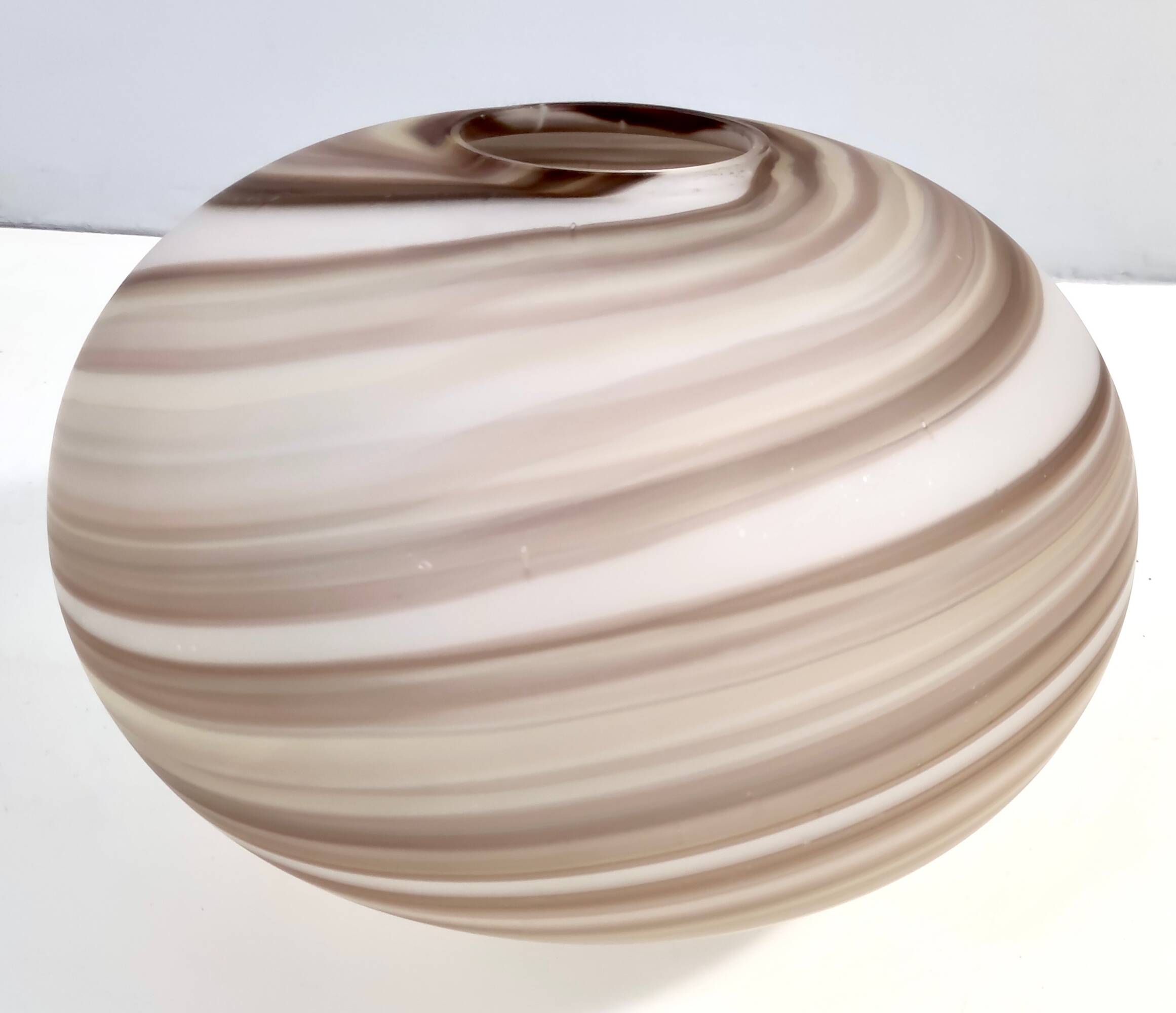 Adjustable Oval Glass Pendant "Giove" by Ludovico Diaz de Santillana for VeArt