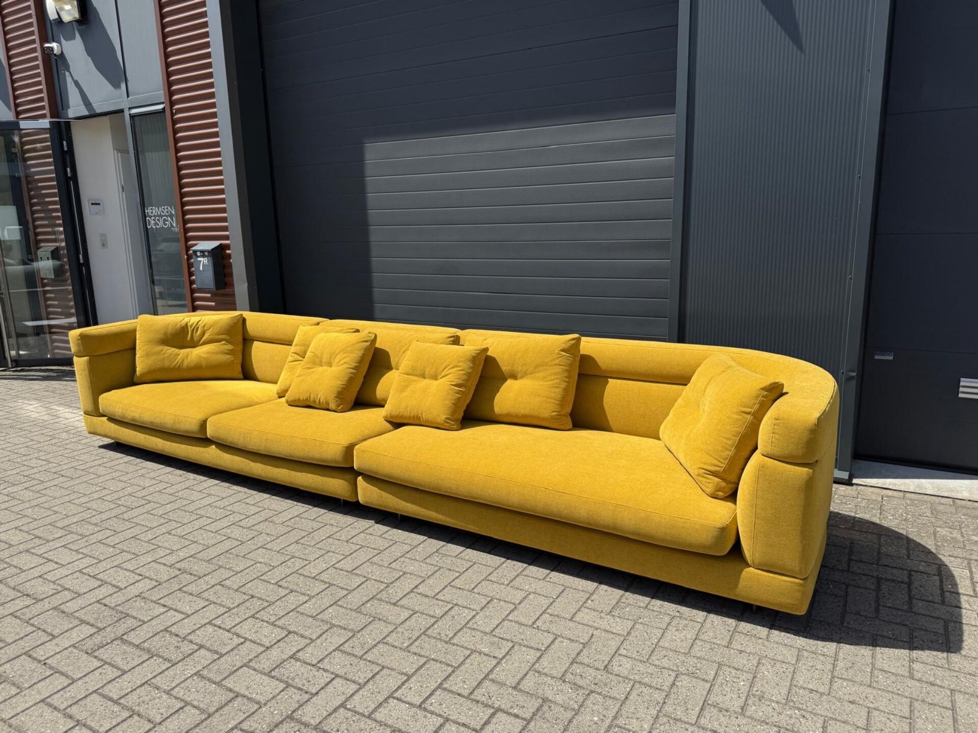Minotti - Alexander sofa by Rodolfo Dordoni