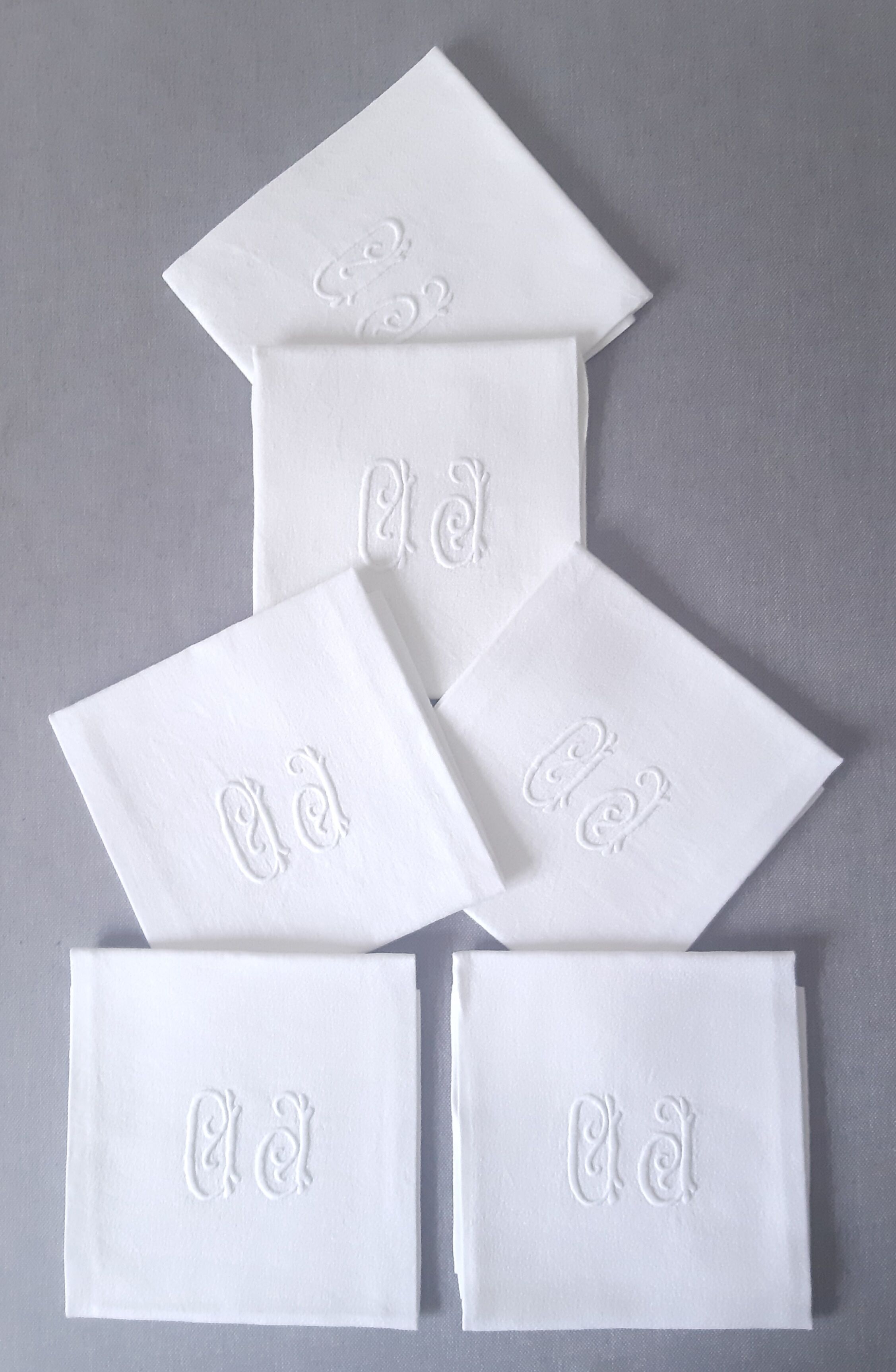 Serviettes 6 serviettes anciennes brodées AD