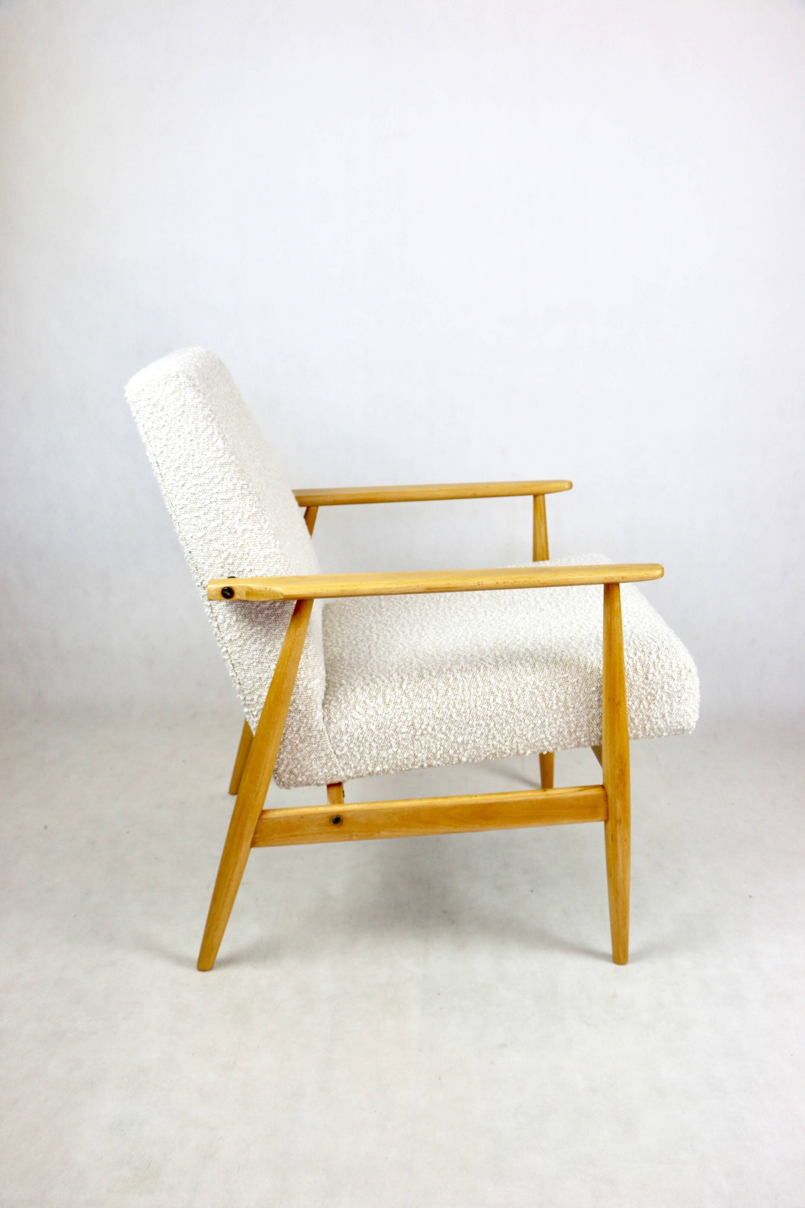 Armchair 'Lis', 1970s, white boucle, design by Henryk Lis - light wood