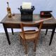 Ancien bureau en bois vintage