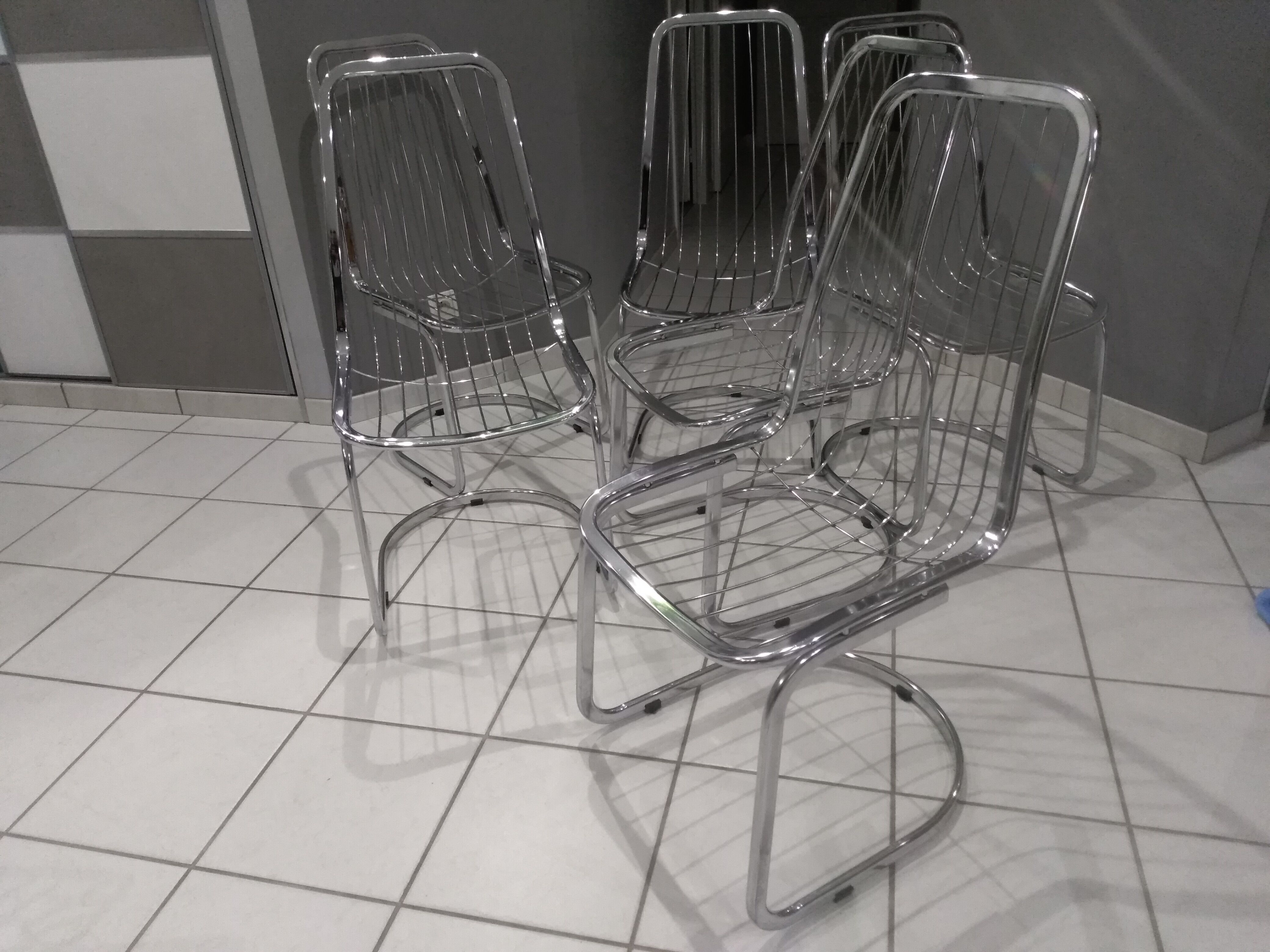 Suite of 6 vintage chrome metal chairs 1970