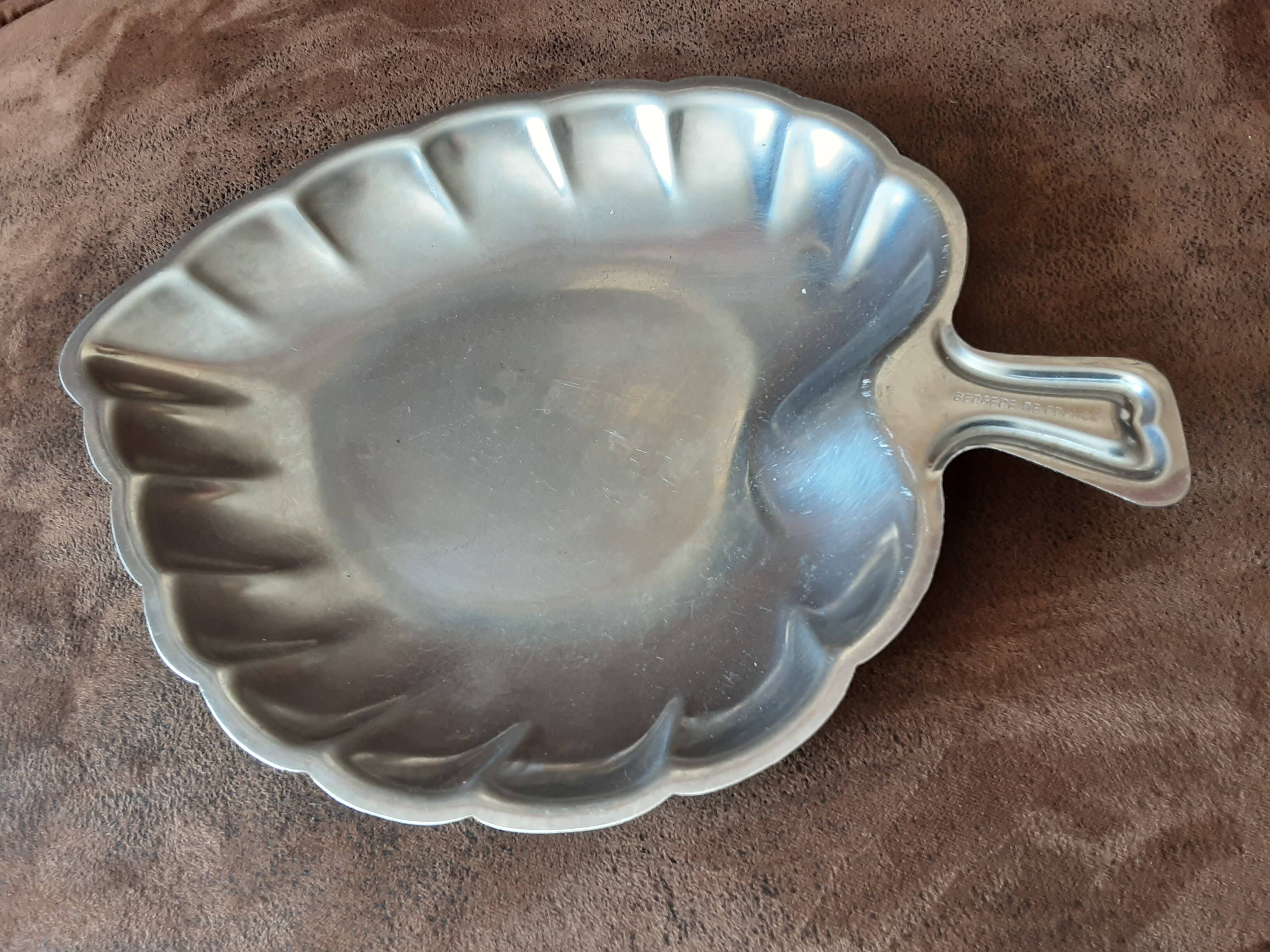 3 stainless steel cups