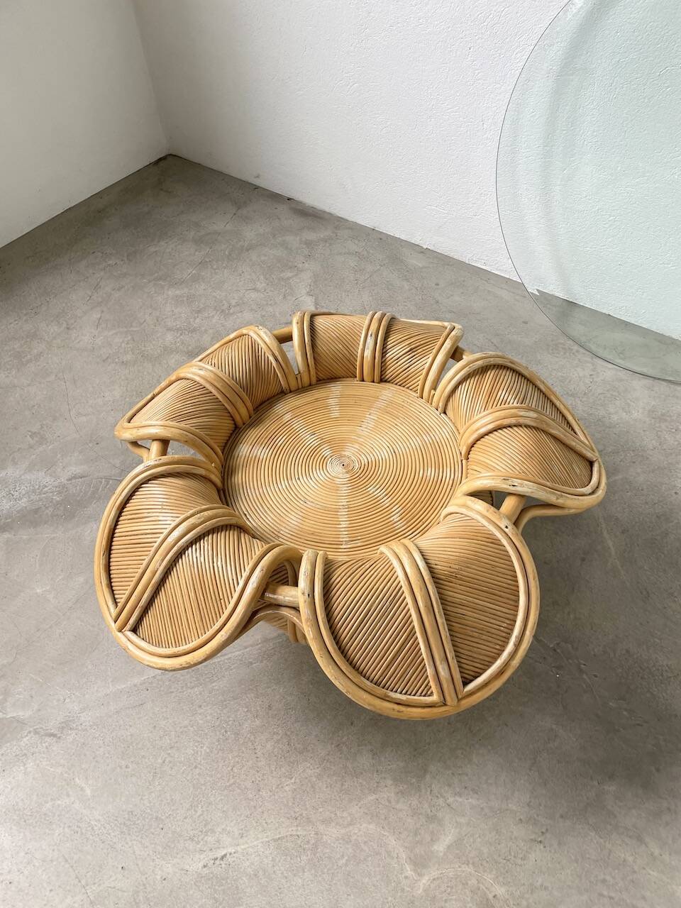 Vivai del sud “flower” rattan coffee table