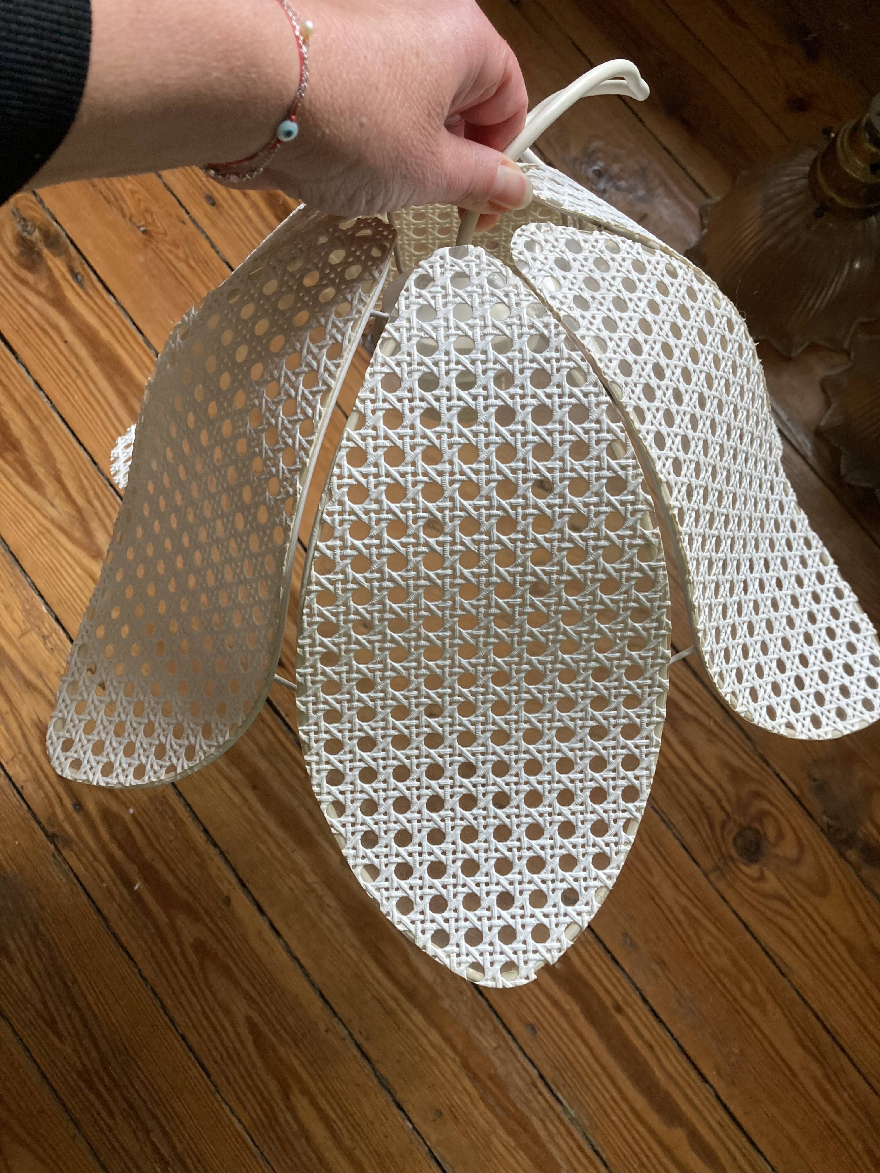 Vintage flower pendant lamp