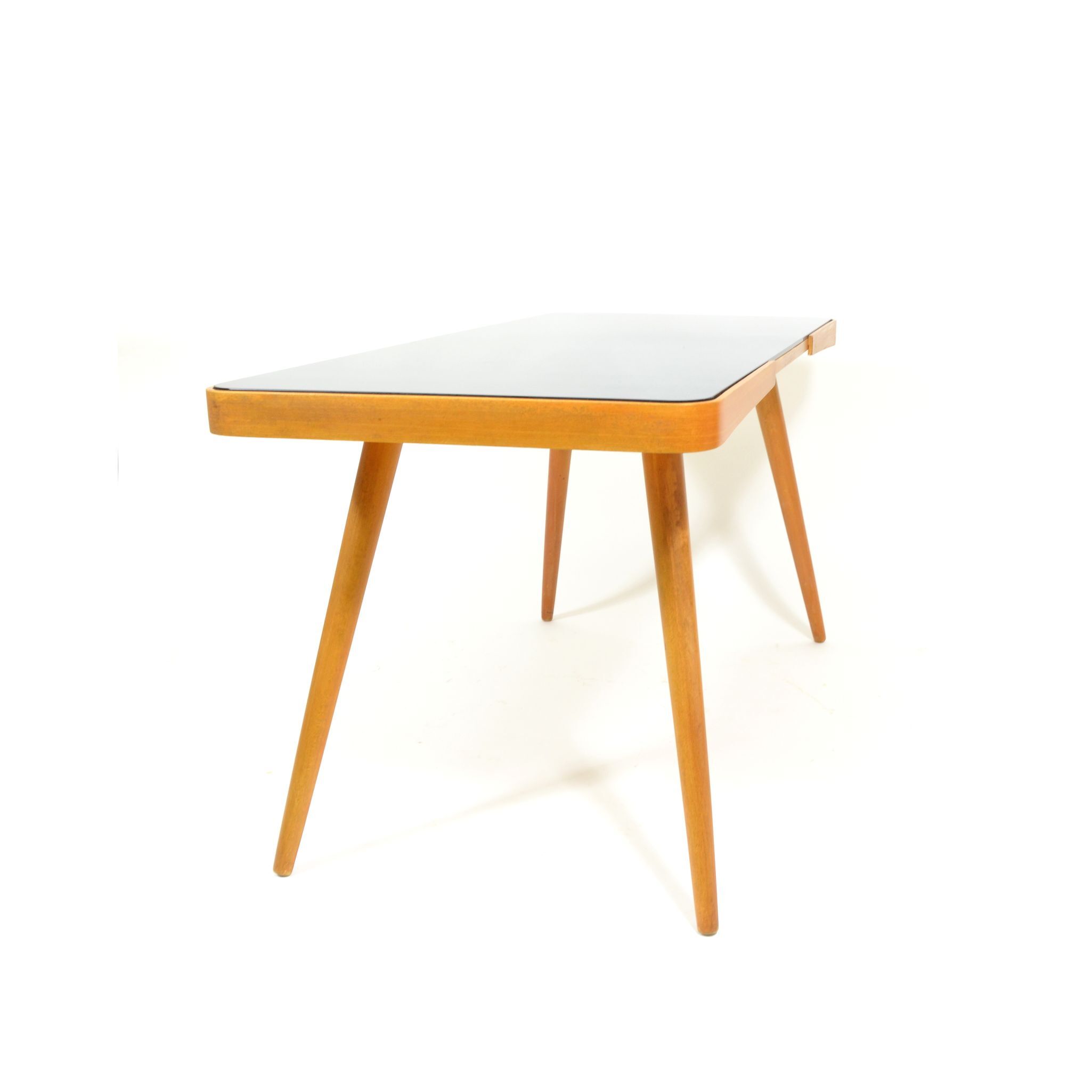 Table basse Interiér Praha tchécoslovaque des années 1960