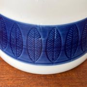 Grand terrine Swedish mid-century pot lid Koka Blue Bla by Hertha Bengtson for Rörstrand, 1950s