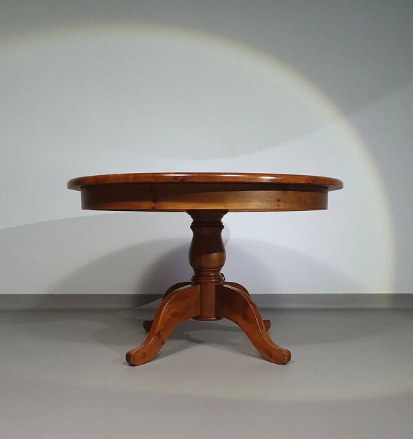 Table à manger en bois de pin des années 70 / table à pieds en colonne en bois au design à 4 pieds avec plateau rond