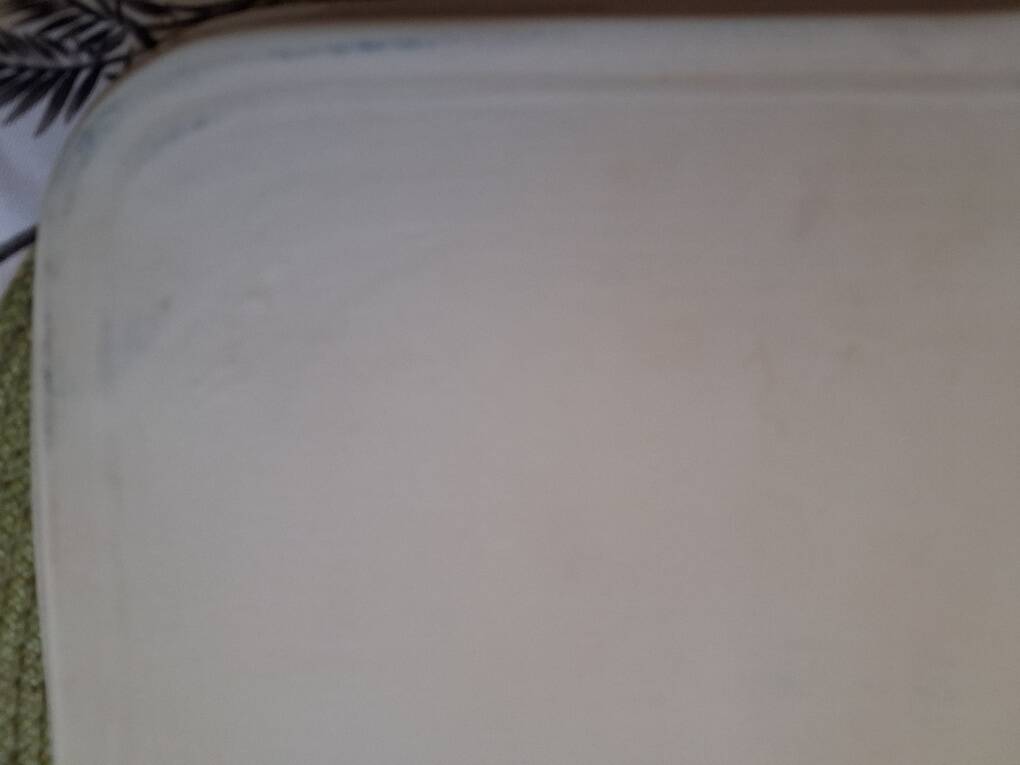 Plate/Plateau in porcelain with gold decoration