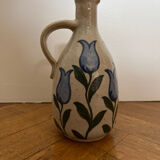 Old pitcher Jean Guarillon