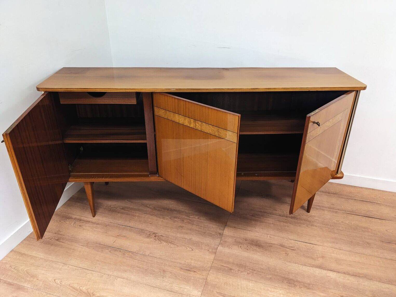 Commode scandinave en enfilade