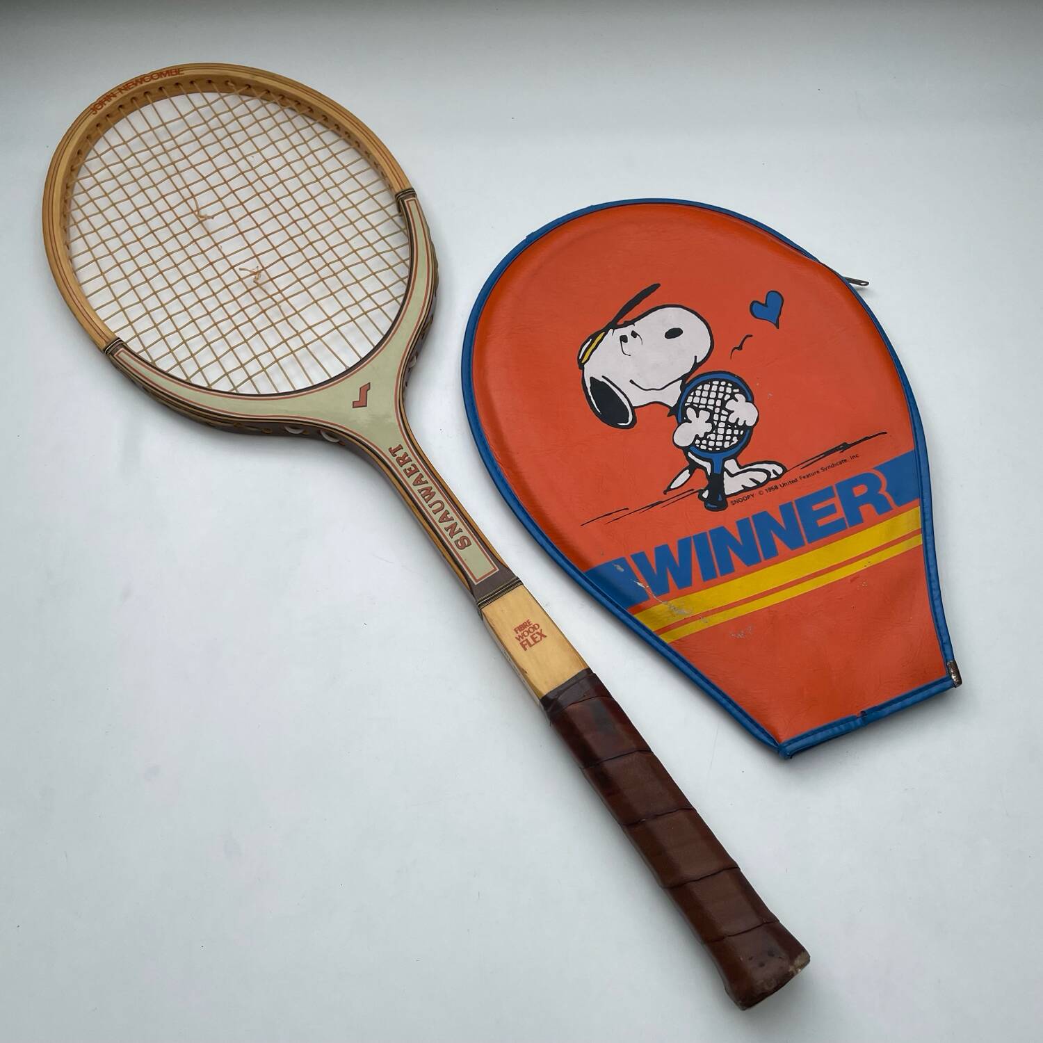 Raquette de tennis Snoopy John Newcombe