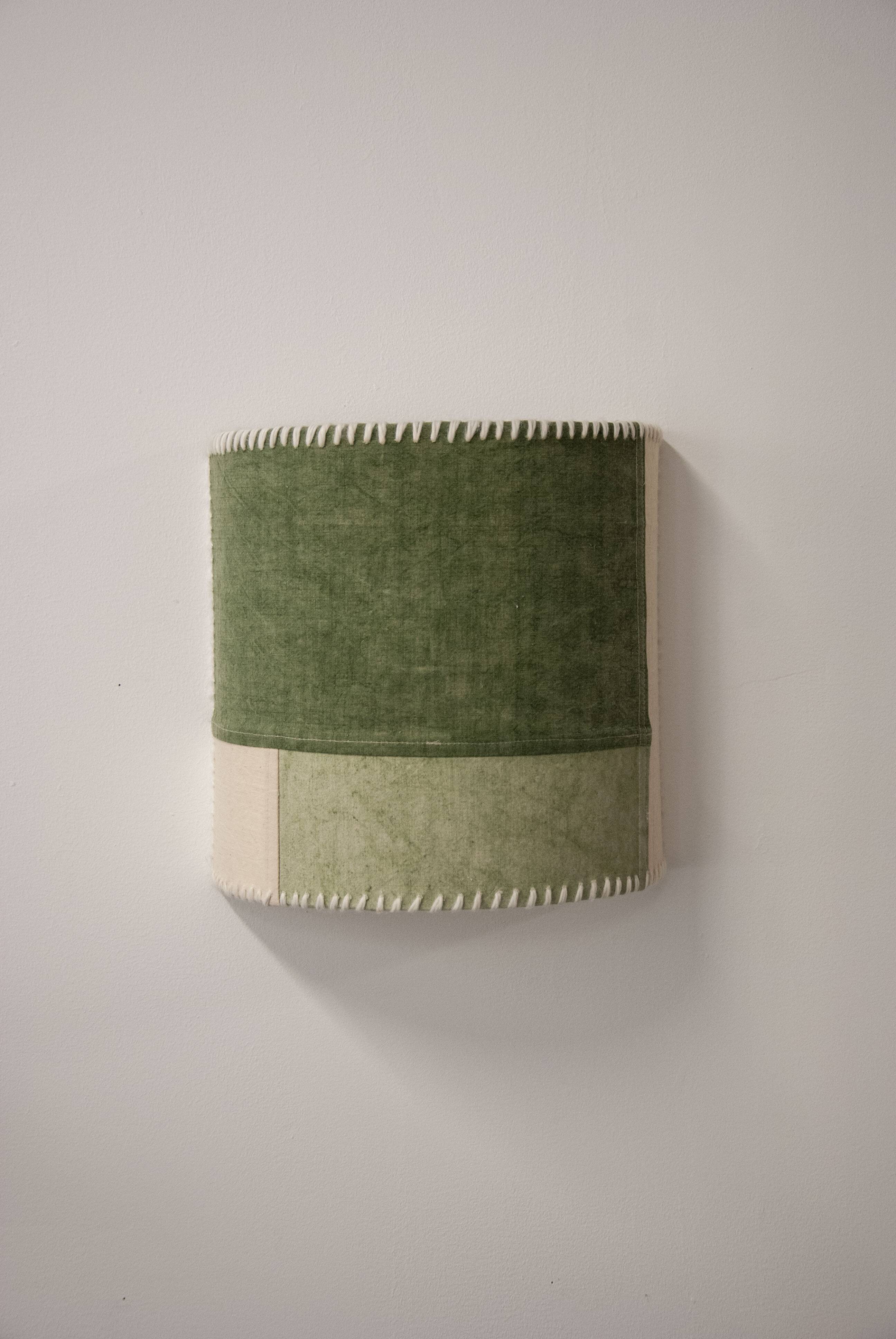 Small blonde wall light - shades of green