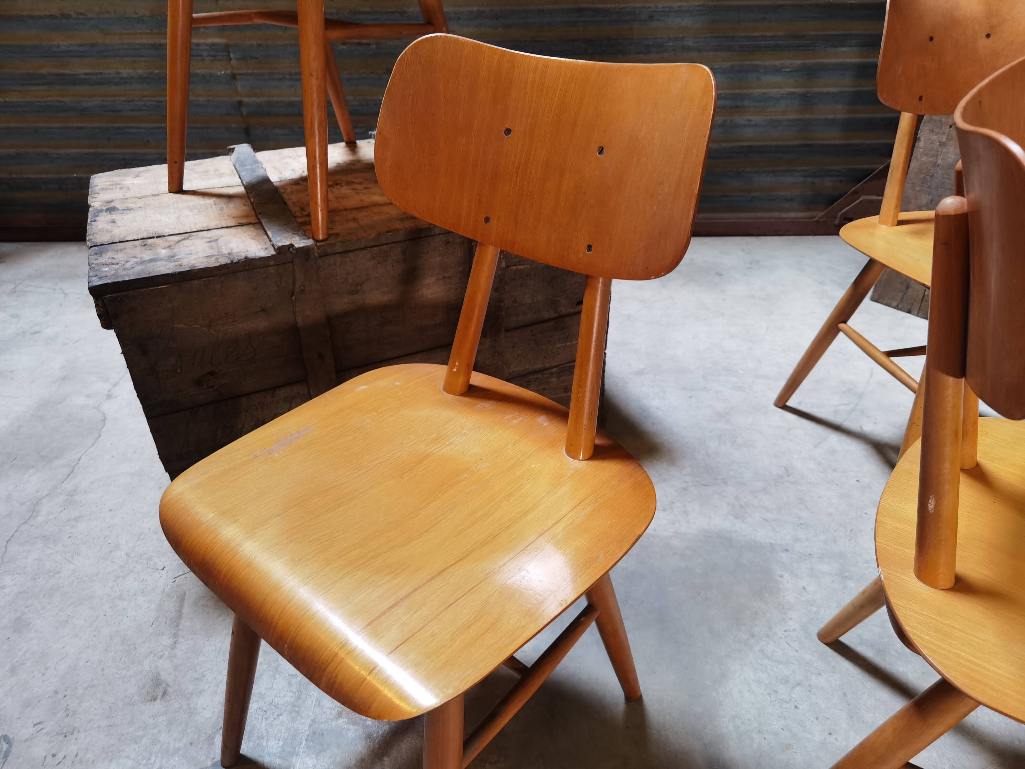 Set of 5 all-wood chairs published by Ton 1960