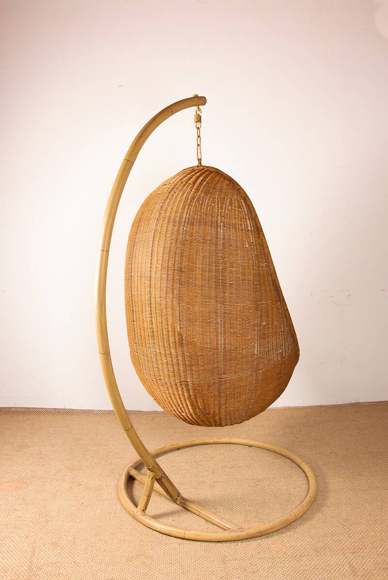 Danish armchair in woven rattan, with its metal stand, Nana Ditzel.