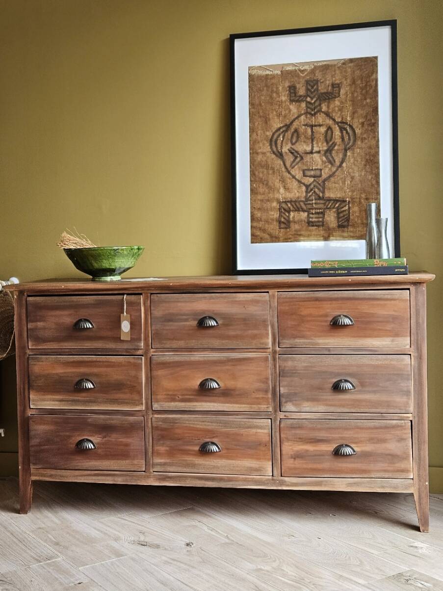 Teak sideboard with shell handles, refurbished | Léon