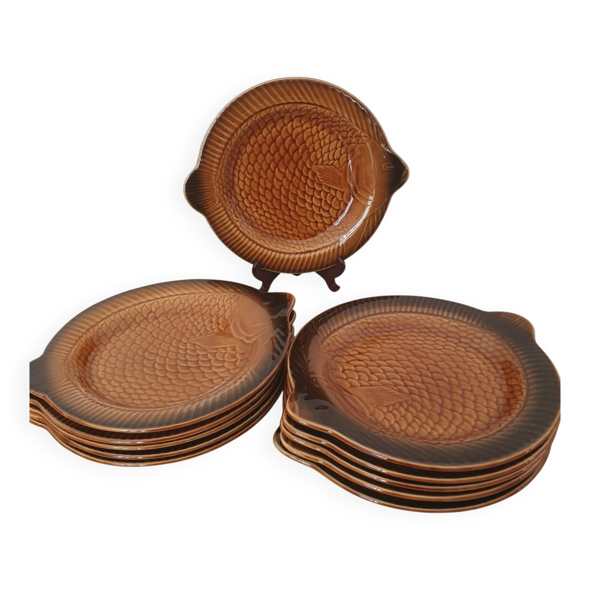 Sarreguemines / 11 earthenware fish-shaped plates