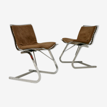 Paire de chaises de salon acier chromé cuir suédé France, circa 1970