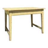Petite table de ferme