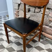 Chaise scandinave années 60 Skaï noir