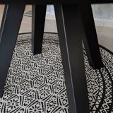 Round dining table (diam. 125 cm) in ceramic