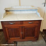 Toilet/dressing table