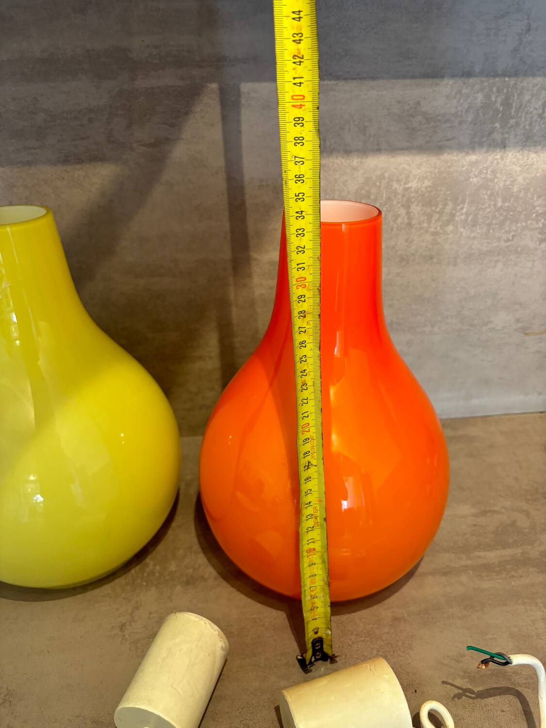 Suspensions x 2 - vintage in opaline - 70s