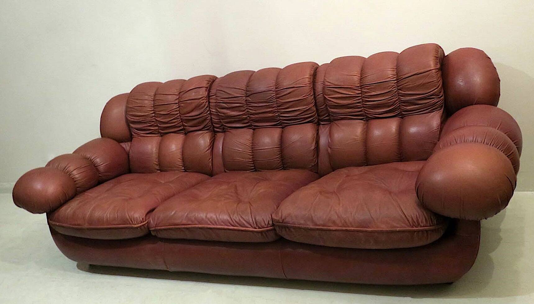 Italian voluminous leather 3-seater sofa after Rino Maturi 230 cm, 1970s