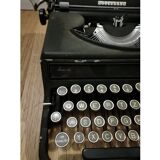 Olivetti typewriter model "Studio 42"