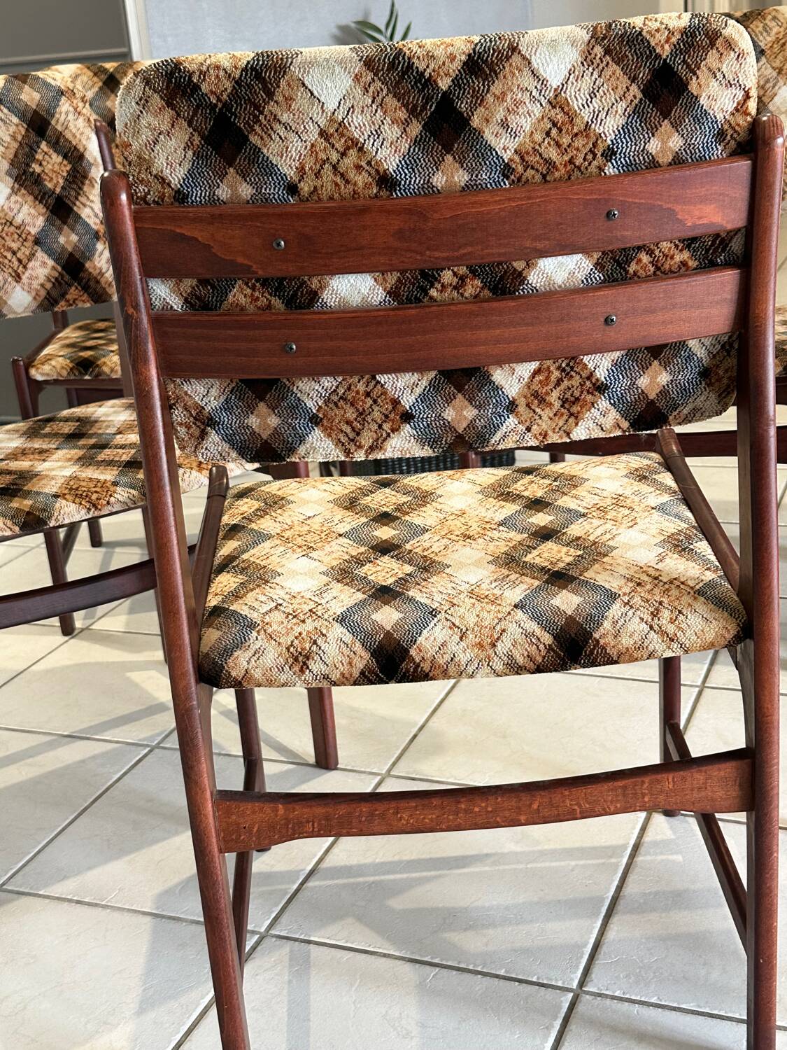 Set of 6 vintage Scandinavian chairs from the 1970s