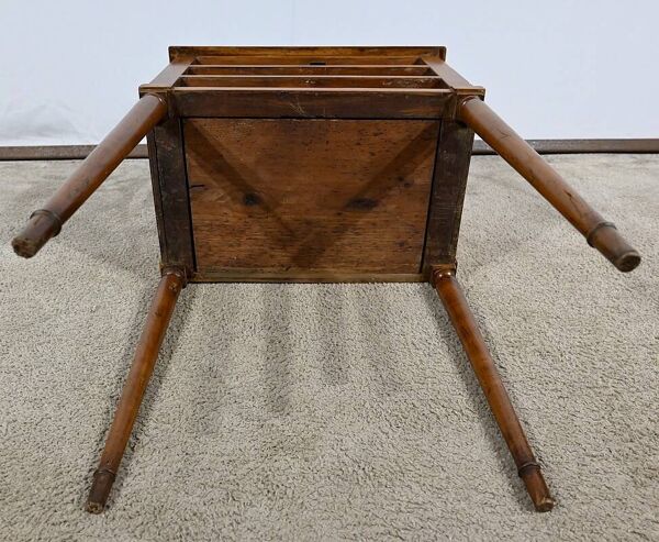 Petit Table de Salon en Merisier et Noyer, époque Louis XVI – Fin XVIIIe