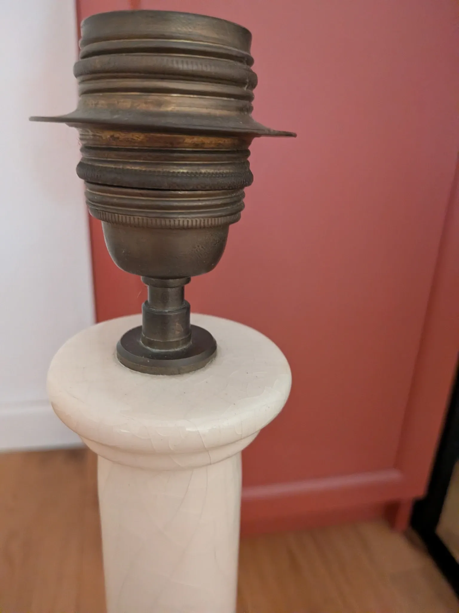 Vintage column lamp base in crackled ceramic