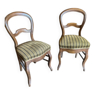 Lot de deux chaise en bois et en tissu