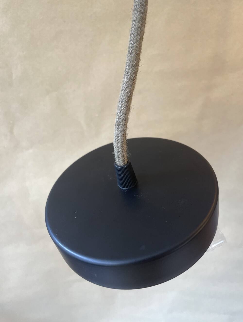 Suspension naturelle en bois et jute