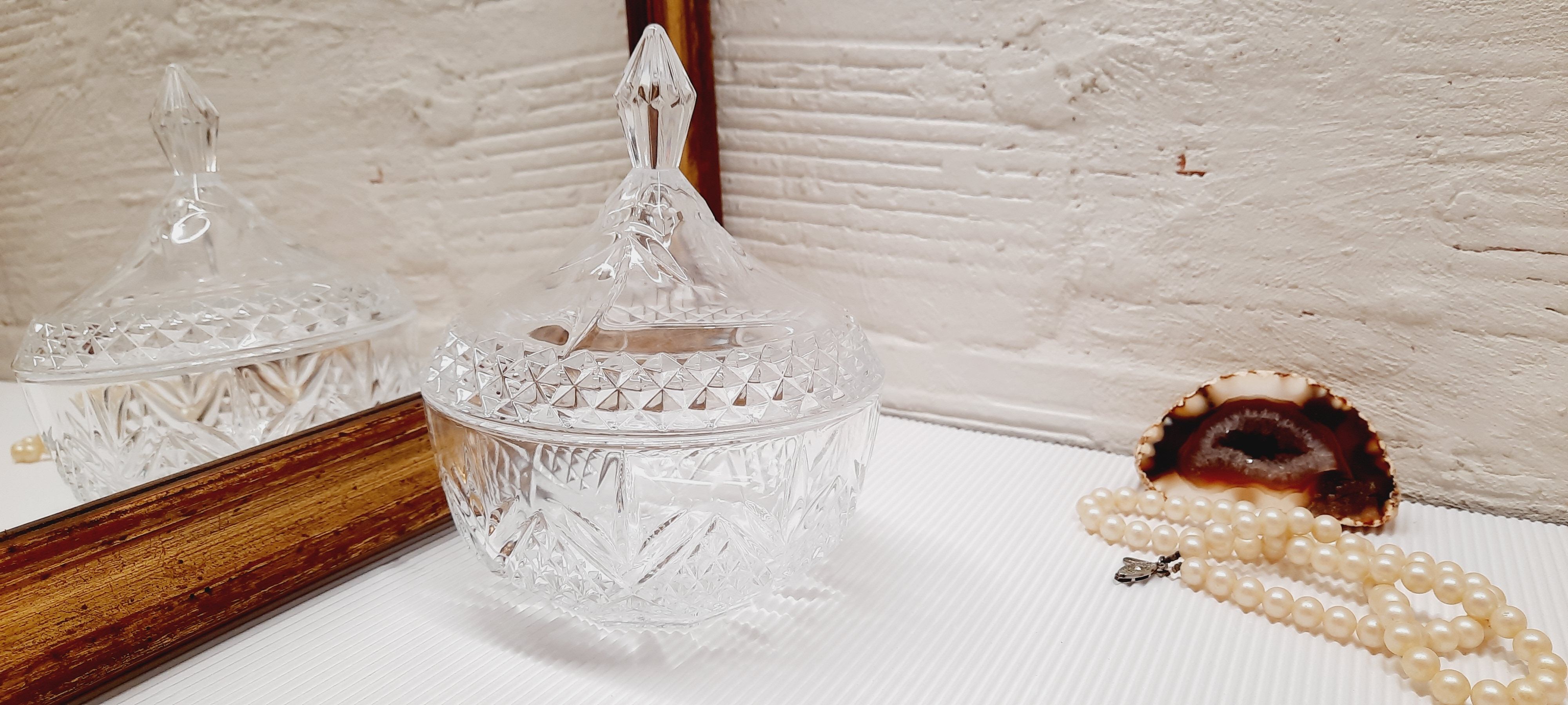 Bonbonnière verre ciselé