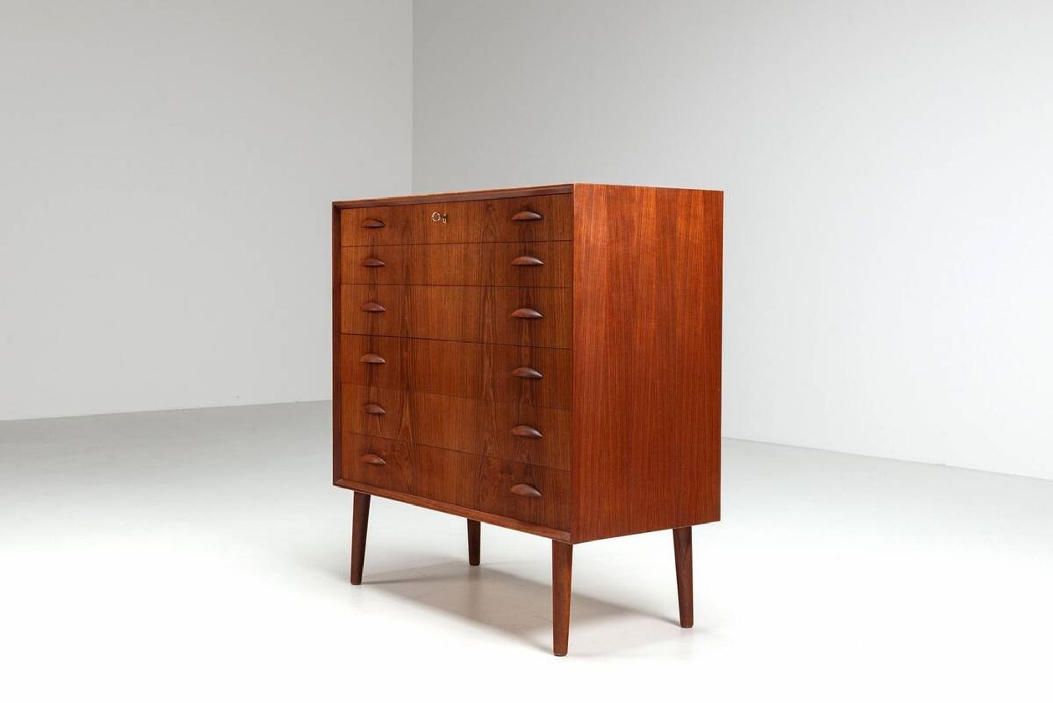Commode Johannes Sorth en teck Nexo Mobelfabrik Danemark 1960