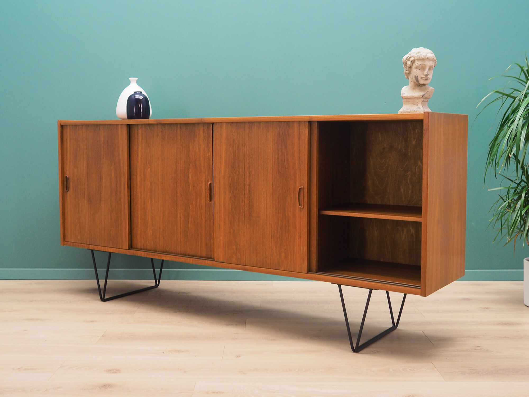 Sideboard teak, Danish design, 70's